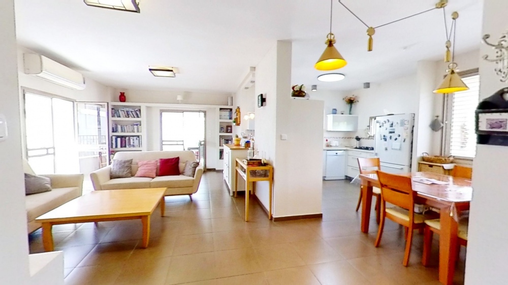 למכירה פנטהאוז 6 חדרים